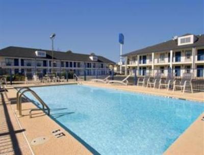 фото отеля Baymont Inn & Suites Macon
