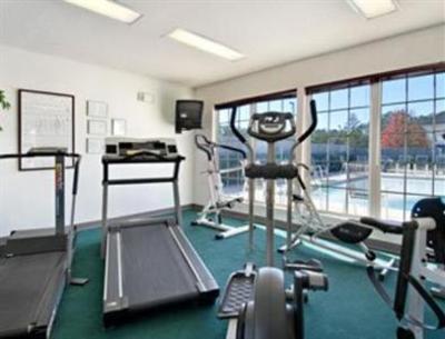 фото отеля Baymont Inn & Suites Macon