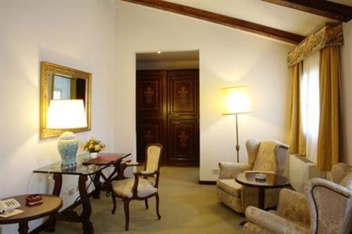 фото отеля Hotel Villa Montanarini