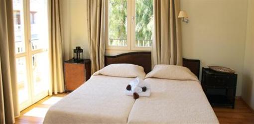 фото отеля Hotel Karthea
