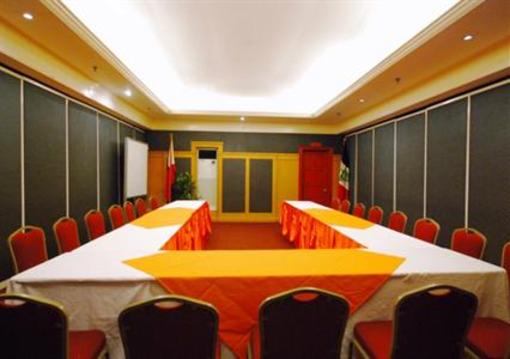 фото отеля Metrocentre Hotel