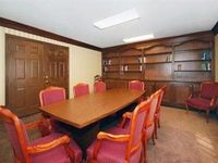 Quality Inn & Suites University Airport