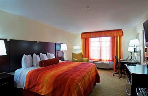 фото отеля BEST WESTERN PLUS Cecil Field Inn & Suites