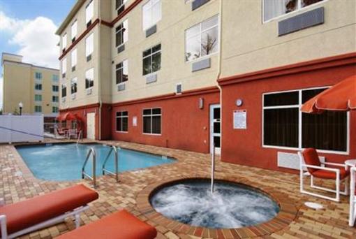 фото отеля BEST WESTERN PLUS Cecil Field Inn & Suites