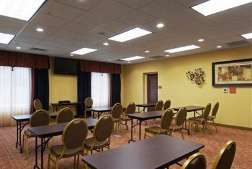 фото отеля BEST WESTERN PLUS Cecil Field Inn & Suites