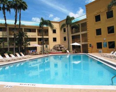 фото отеля La Quinta Inn Tampa Near Busch Gardens