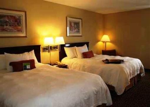 фото отеля Hampton Inn Wooster