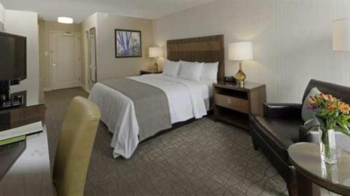 фото отеля DoubleTree by Hilton Hotel Pittsburgh