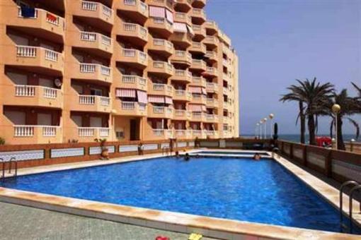 фото отеля Valmanga Apartamentos La Manga del Mar Menor