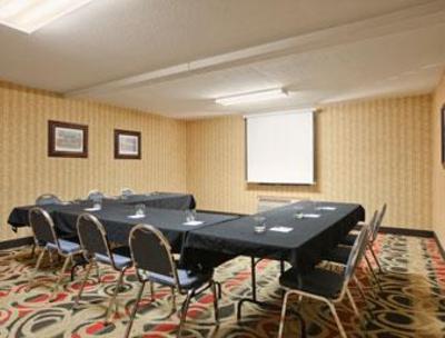 фото отеля Baymont Inn & Suites Jefferson City