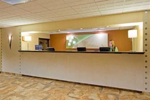 фото отеля Holiday Inn Hotel & Suites Parsippany Fairfield