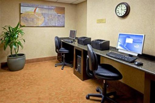 фото отеля Holiday Inn Hotel & Suites Parsippany Fairfield