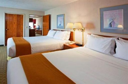 фото отеля Holiday Inn Express Janesville - I-90 and US Highway 14