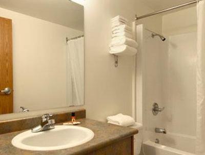 фото отеля Super 8 Motel Kenora