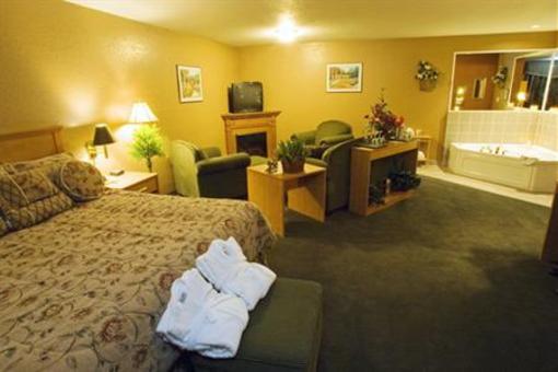 фото отеля Super 8 Motel Kenora