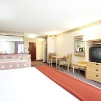фото отеля Holiday Inn Express Hotel & Suites Christiansburg