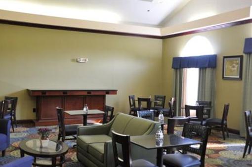 фото отеля Holiday Inn Express Hotel & Suites Christiansburg