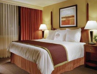 фото отеля Hawthorn Suites by Wyndham Alexandria