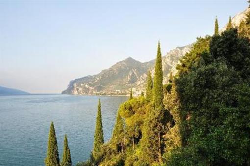 фото отеля Hotel Panorama Limone sul Garda