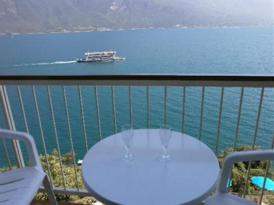 фото отеля Hotel Panorama Limone sul Garda