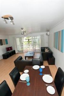 фото отеля Surfers Tradewinds Holiday Apartments Gold Coast