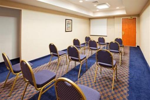 фото отеля Holiday Inn Express Hotel & Suites Cherokee (North Carolina)