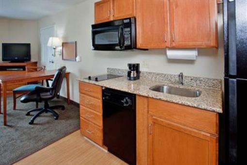 фото отеля Candlewood Suites Colonial Heights