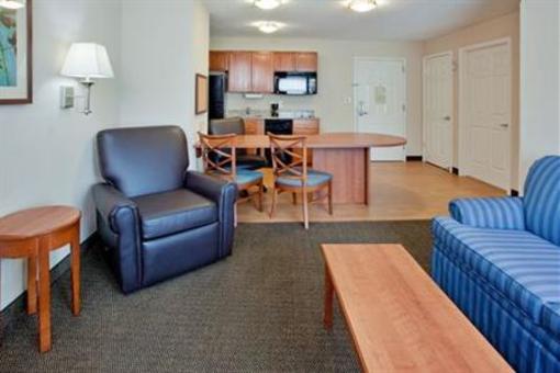 фото отеля Candlewood Suites Colonial Heights