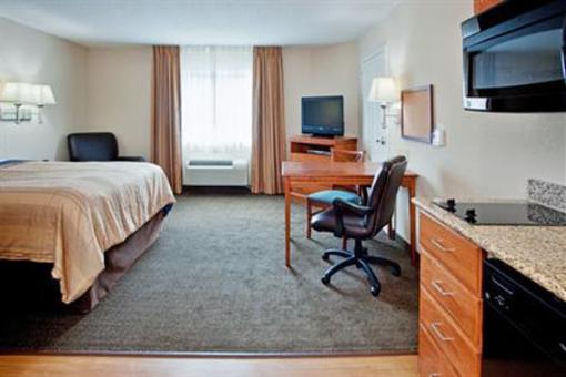 фото отеля Candlewood Suites Colonial Heights