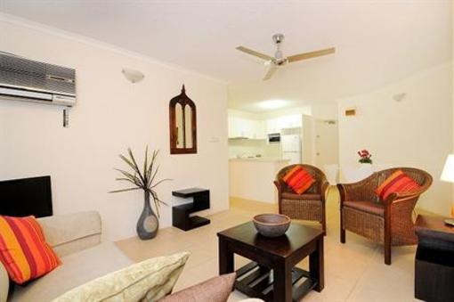 фото отеля Outrigger Holiday Apartment Port Douglas