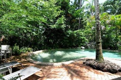 фото отеля Outrigger Holiday Apartment Port Douglas