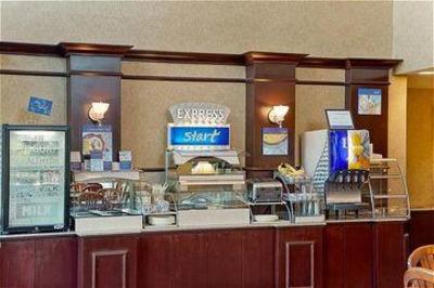 фото отеля Holiday Inn Express & Suites Austin - Sunset Valley