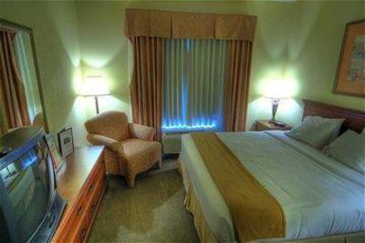 фото отеля Holiday Inn Express & Suites Austin - Sunset Valley