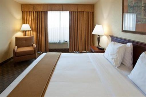 фото отеля Holiday Inn Express & Suites Austin - Sunset Valley