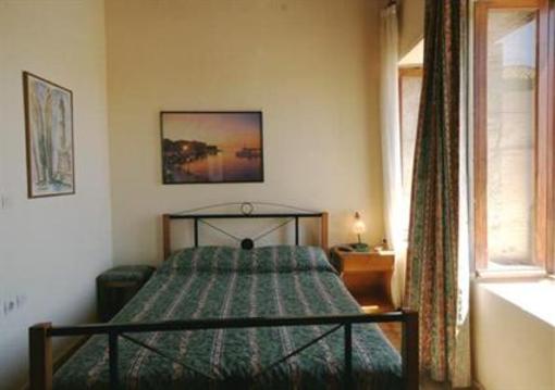 фото отеля Helena Hotel Chania