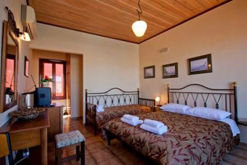 фото отеля Helena Hotel Chania