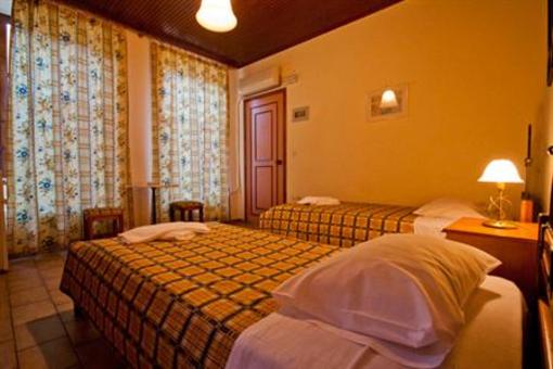 фото отеля Helena Hotel Chania