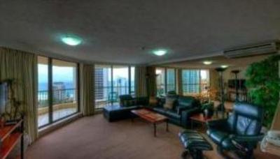 фото отеля Genesis Holiday Apartments Gold Coast