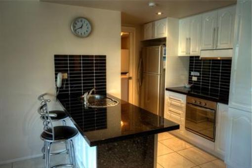 фото отеля Baronnet Apartments Gold Coast