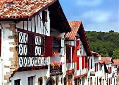 фото отеля Les Collines Iduki Hotel La Bastide-Clairence