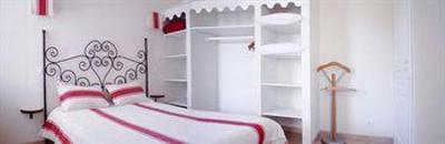 фото отеля Les Collines Iduki Hotel La Bastide-Clairence