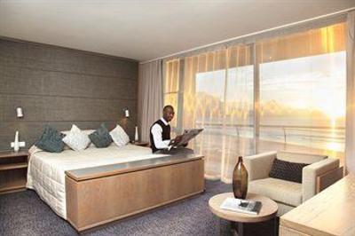 фото отеля Lagoon Beach Hotel Cape Town