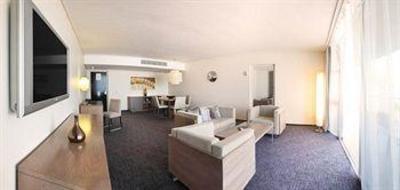фото отеля Lagoon Beach Hotel Cape Town