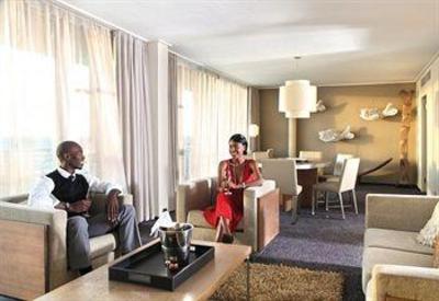 фото отеля Lagoon Beach Hotel Cape Town