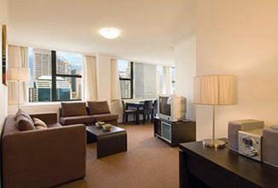 фото отеля Oaks Hyde Park Plaza