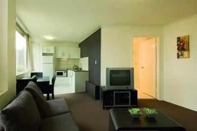 фото отеля Oaks Hyde Park Plaza