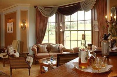 фото отеля Cringletie House Hotel Peebles