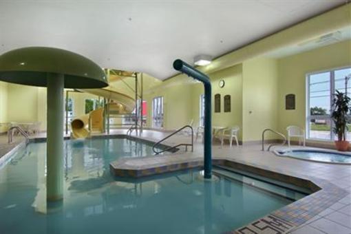 фото отеля Super 8 Hotel - Quebec City / Ste Foy