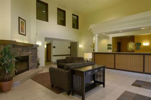 фото отеля Super 8 Hotel - Quebec City / Ste Foy