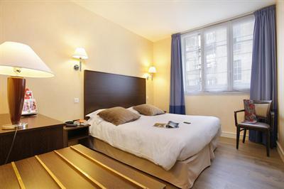 фото отеля Hotel Du Louvre Saint-Malo